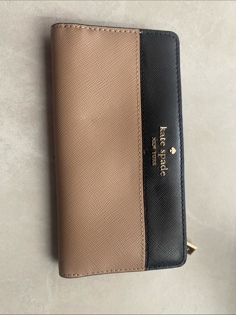 kate spade Two-Tone Black and Brown Zip Wallet with Gold Logo